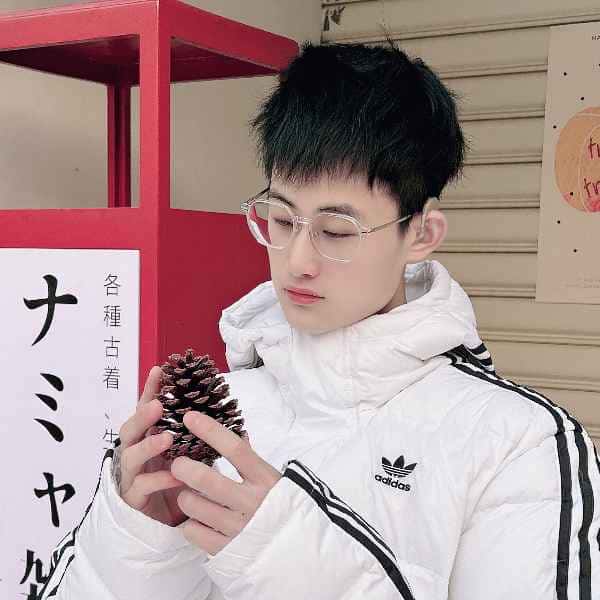 浙江23岁单身帅哥真诚找对象-巴中征婚相亲网