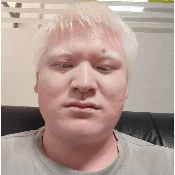 30岁岁安徽单身帅哥 - 巴中吉缘网